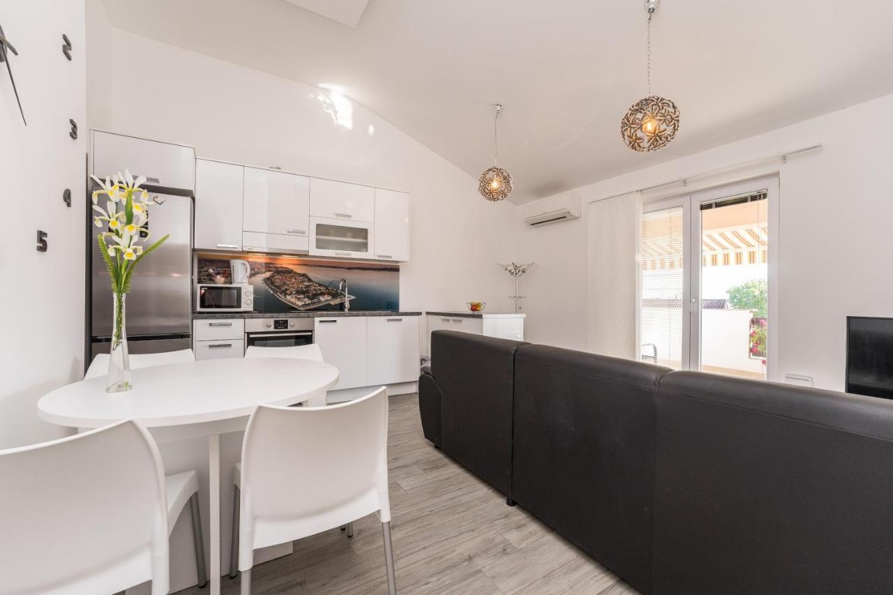 זאדאר Apartments Maza מראה חיצוני תמונה